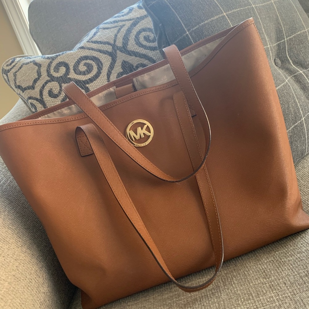 Michael Kors tote